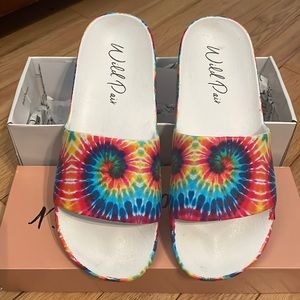 Adorable tie dye slides